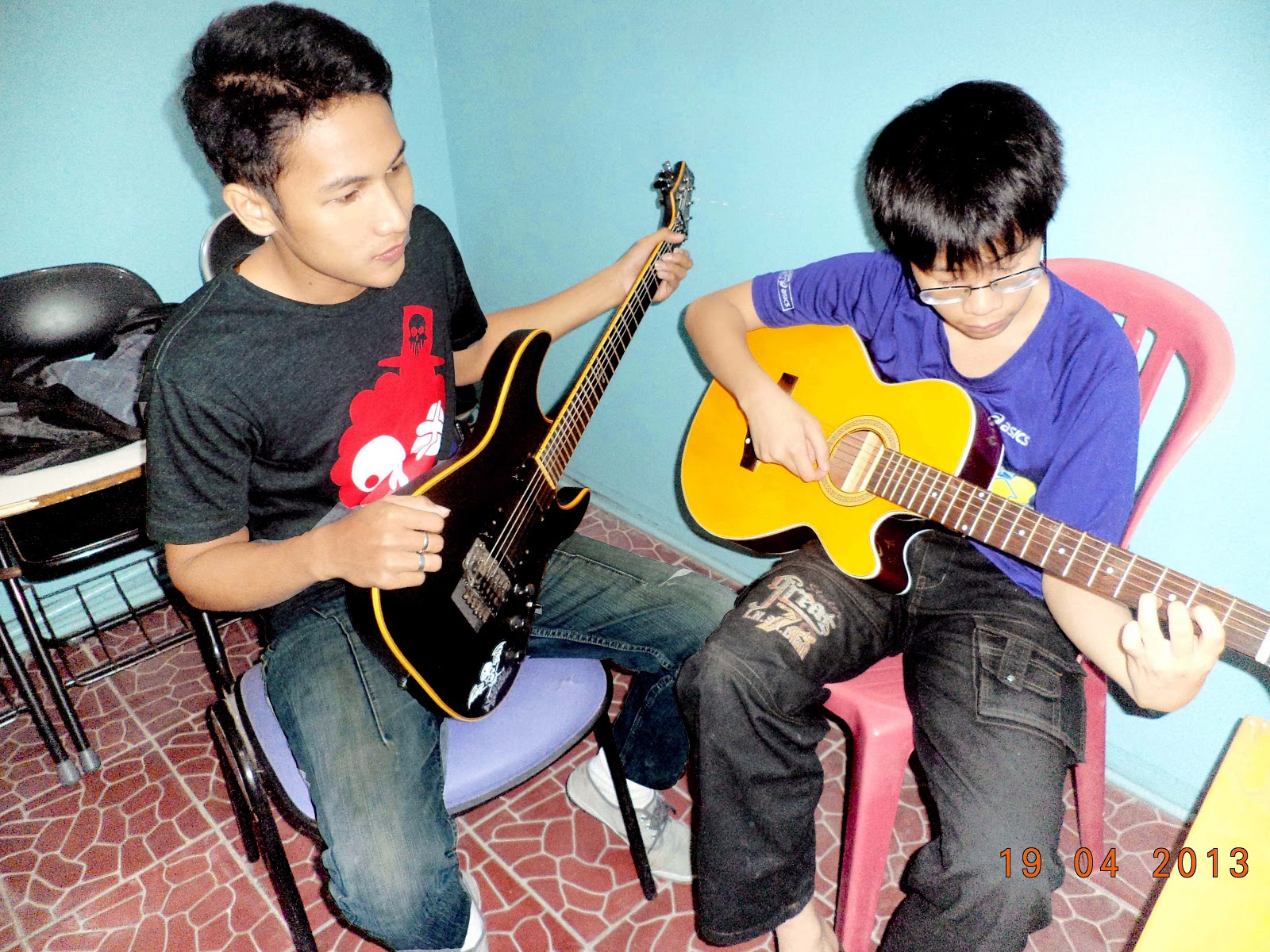 LES MUSIK SURABAYAGURU LES MUSIK DI SURABAYA Lessmusik LES MUSIK SURABAYAGURU LES MUSIK DI SURABAYA Lessmusik