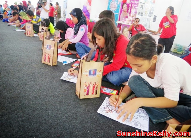 MaTiC Fest 2013, Locals and Tourists, Matic, malaysia tourism center, children colouring competition