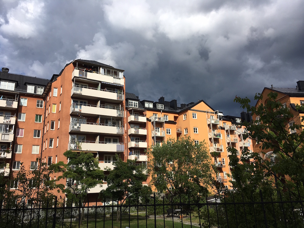 Cornucopia?: svårt hyra ut nybyggda hyresrätter