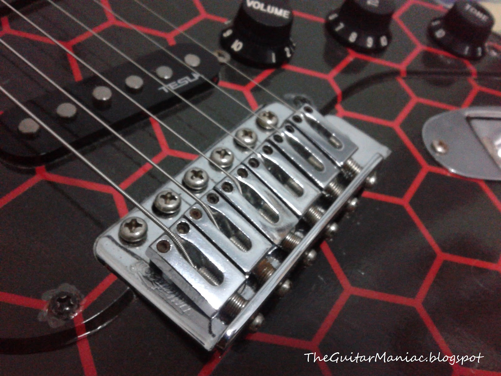 ThE GuiTaR MA\IAC Intonation Adjustment on Electric Guitar Simple