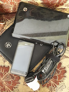 Alat alat elektronik Laptop, hp dan charger