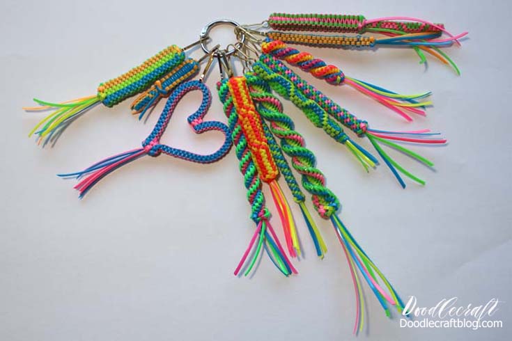 31 Colors Lanyard String Boondoggle Kit for 15 Keychains, Plastic Lacing Cord