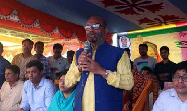 Primary school children are being provided with food: Minister of Public Works প্রাথমিক বিদ্যালয়ে শিশুদের খাবারের ব্যবস্থা হচ্ছে গণপূর্তমন্ত্রী