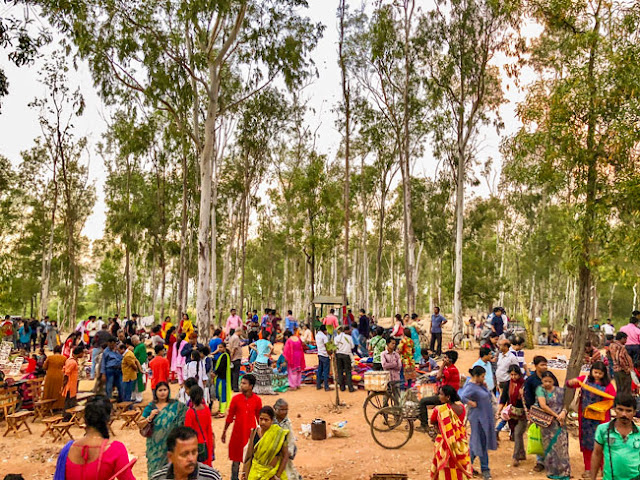 Things to do at Satuday market at Shantiniketan shanibarer haat saturday market shantiniketan