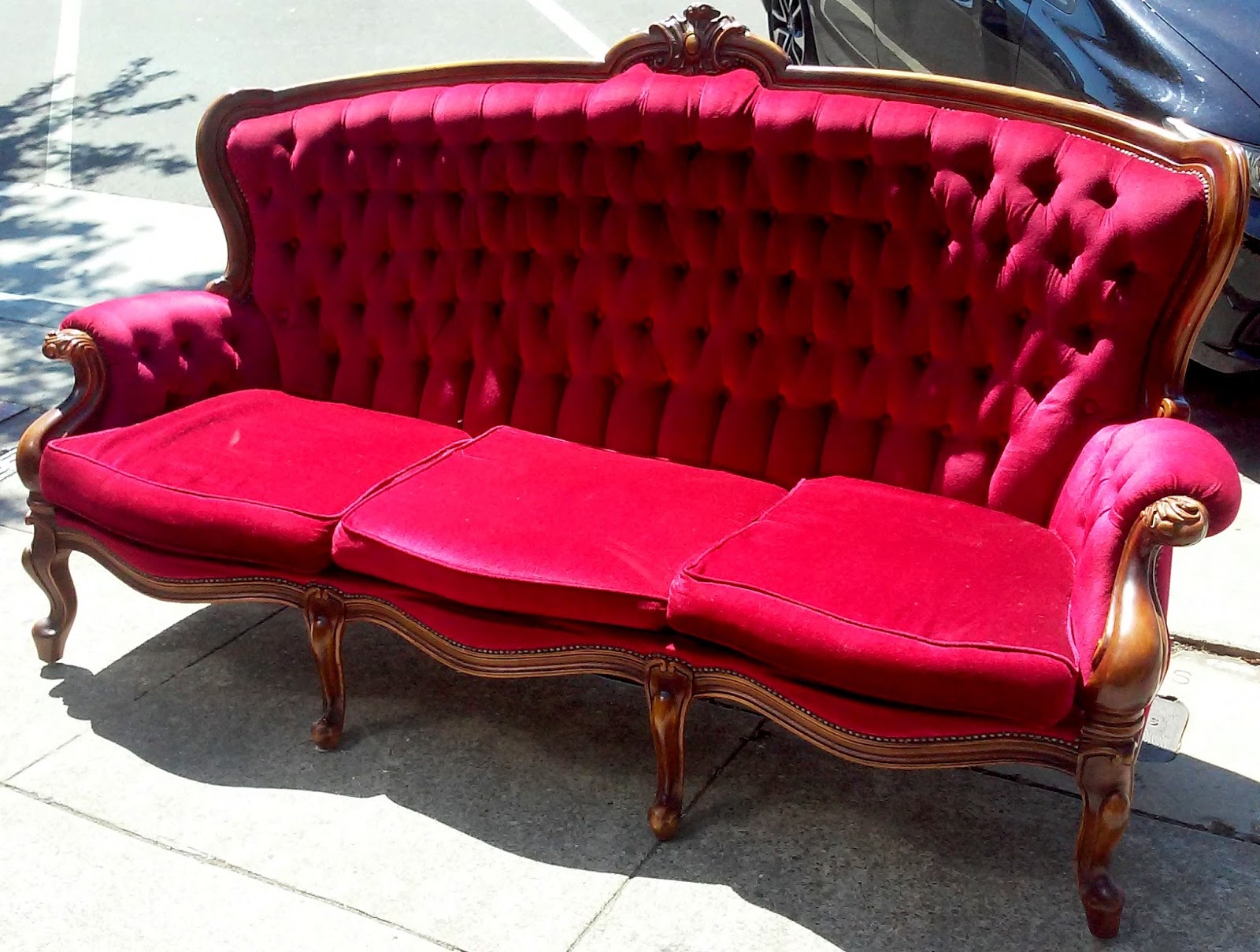 UHURU FURNITURE & COLLECTIBLES SOLD 4130 WoodFramed French Style