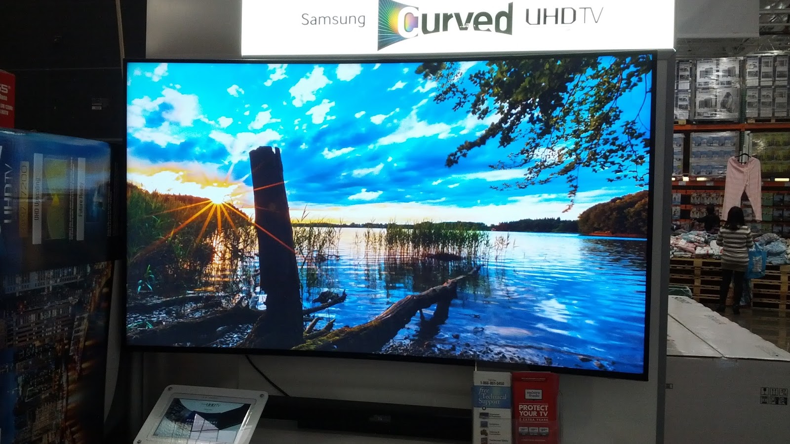 Samsung UN65HU7200 Curved 65&quot; HDTV | Costco Weekender