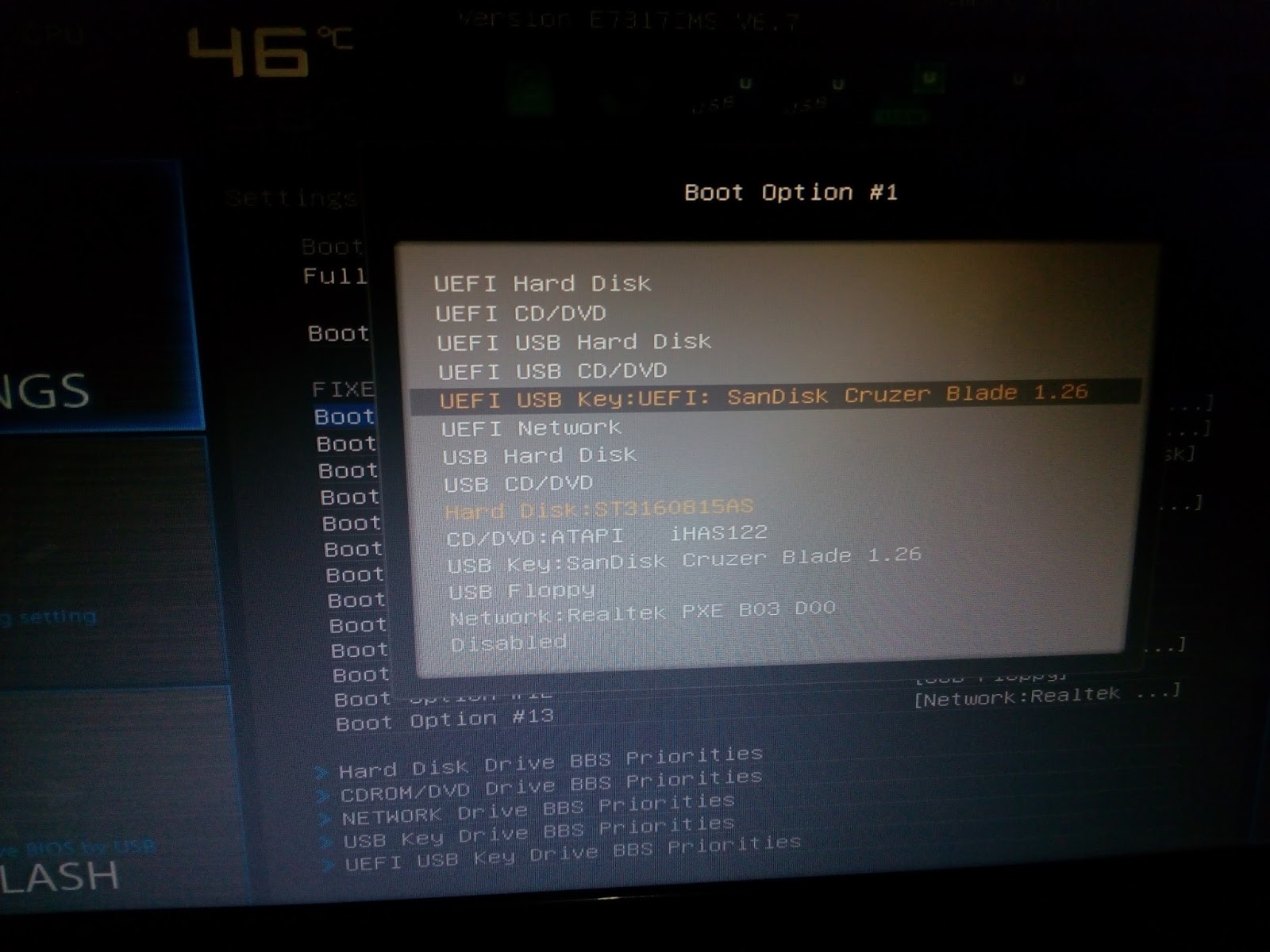 Boot option priorities. Boot option priorities как расставить диски. uefi photos 1080 hp.