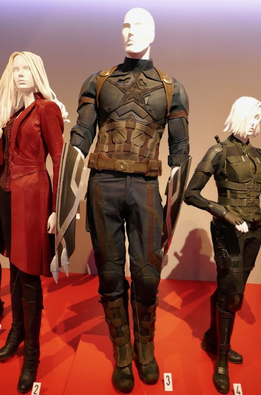 Chris Evans Avengers Infinity War Captain America costume