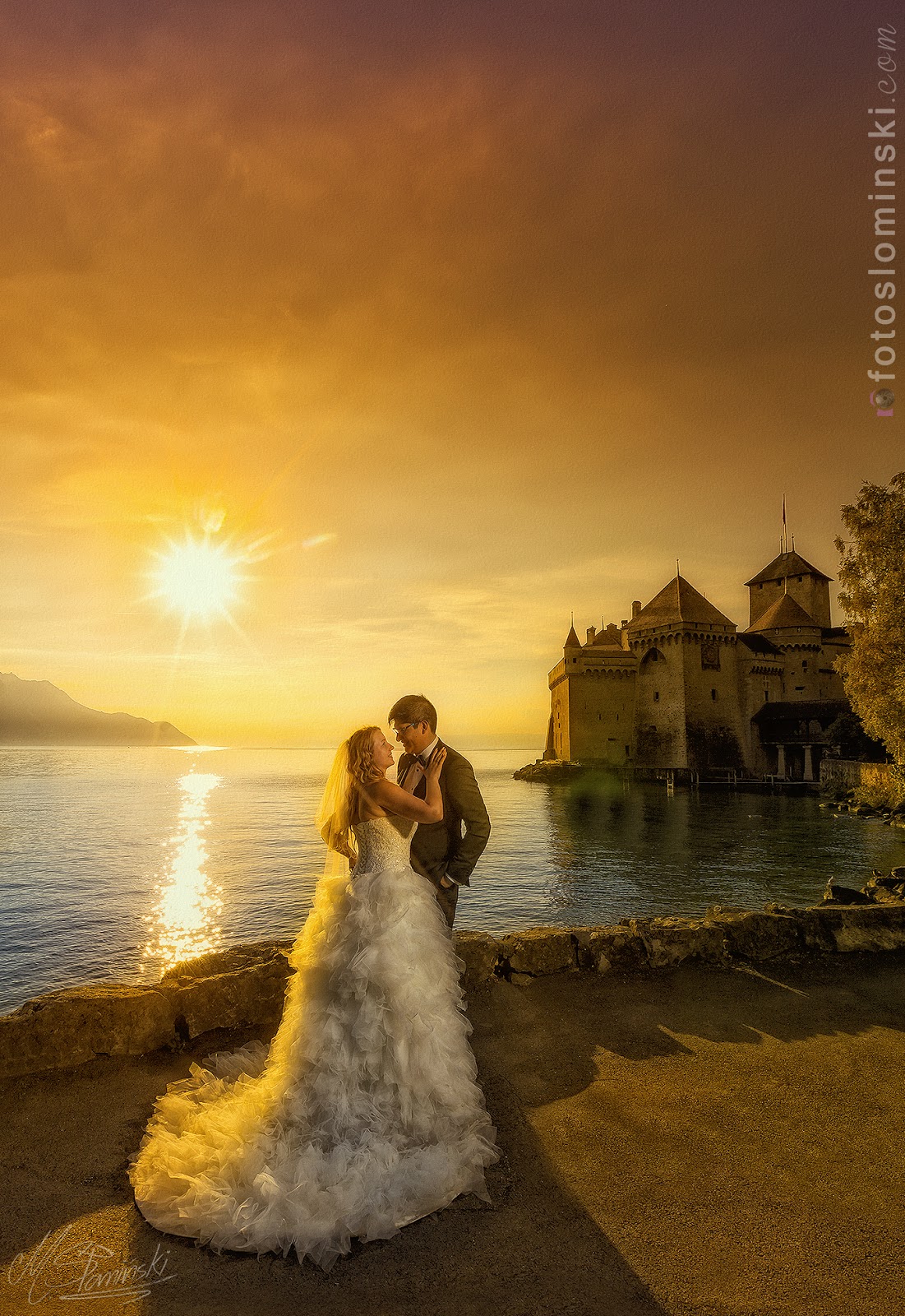 Ciekawe pomysły na romantyczne zdjęcia przy zachodzie słońca (retusz i edycja zdjęć ślubnych Photoshop).