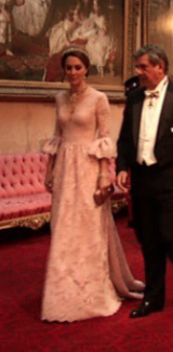 Robe Marchesa / minaudière Prada