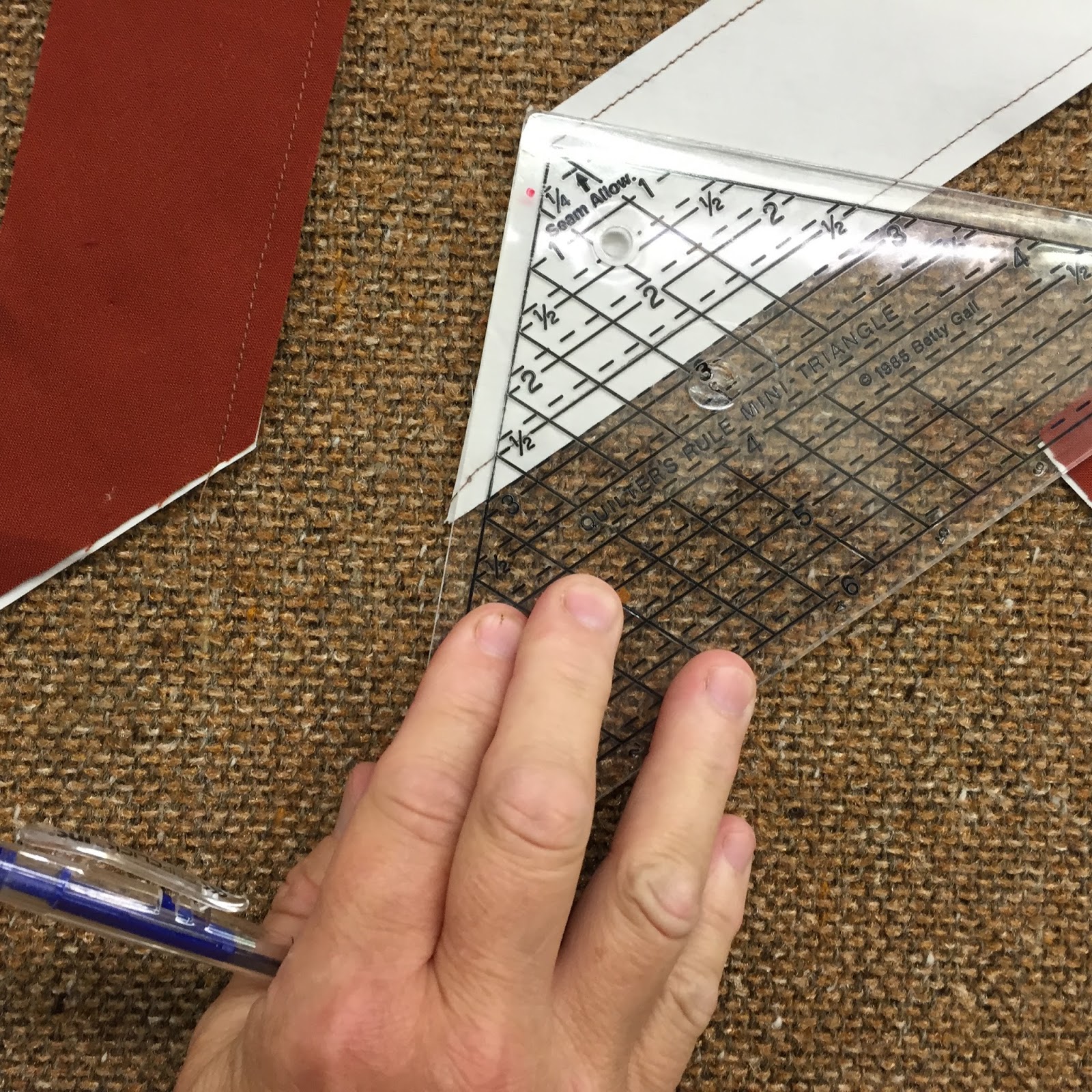 Always in Stitches at Ben's: Mini Triangle Ruler Demo and Quilt
