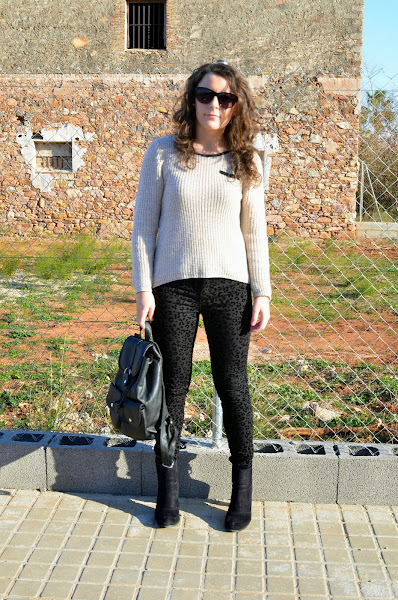 estampado animal, print, blogger, castellón, mi vestido azul, lourdes, fashion blog, negro, casual 