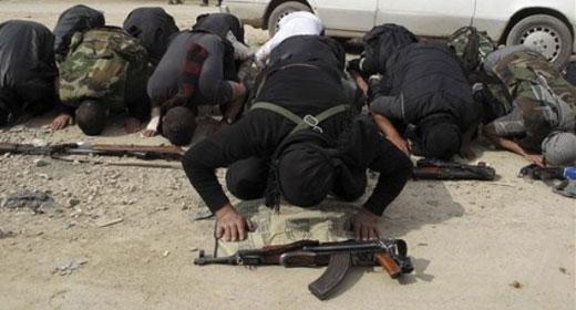 فيديوا : كيف وقعت مرتزقة بشار و ايران في كمين على مدخل بلدة معان بريف #حماة وتحول النصر إلى مقتلة