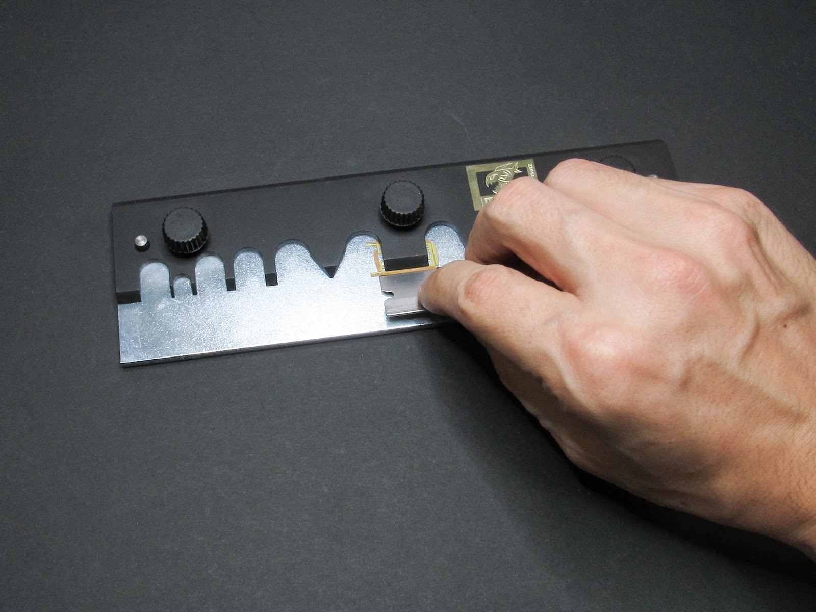 RP TOOLZ Piranha photoetch bending tool DetailScaleView