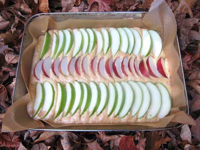 Apple Tray Bake
