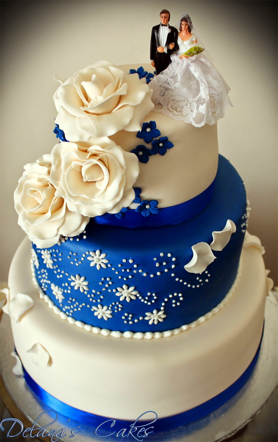 Delana s Cakes Royal Blue And White Wedding Cake