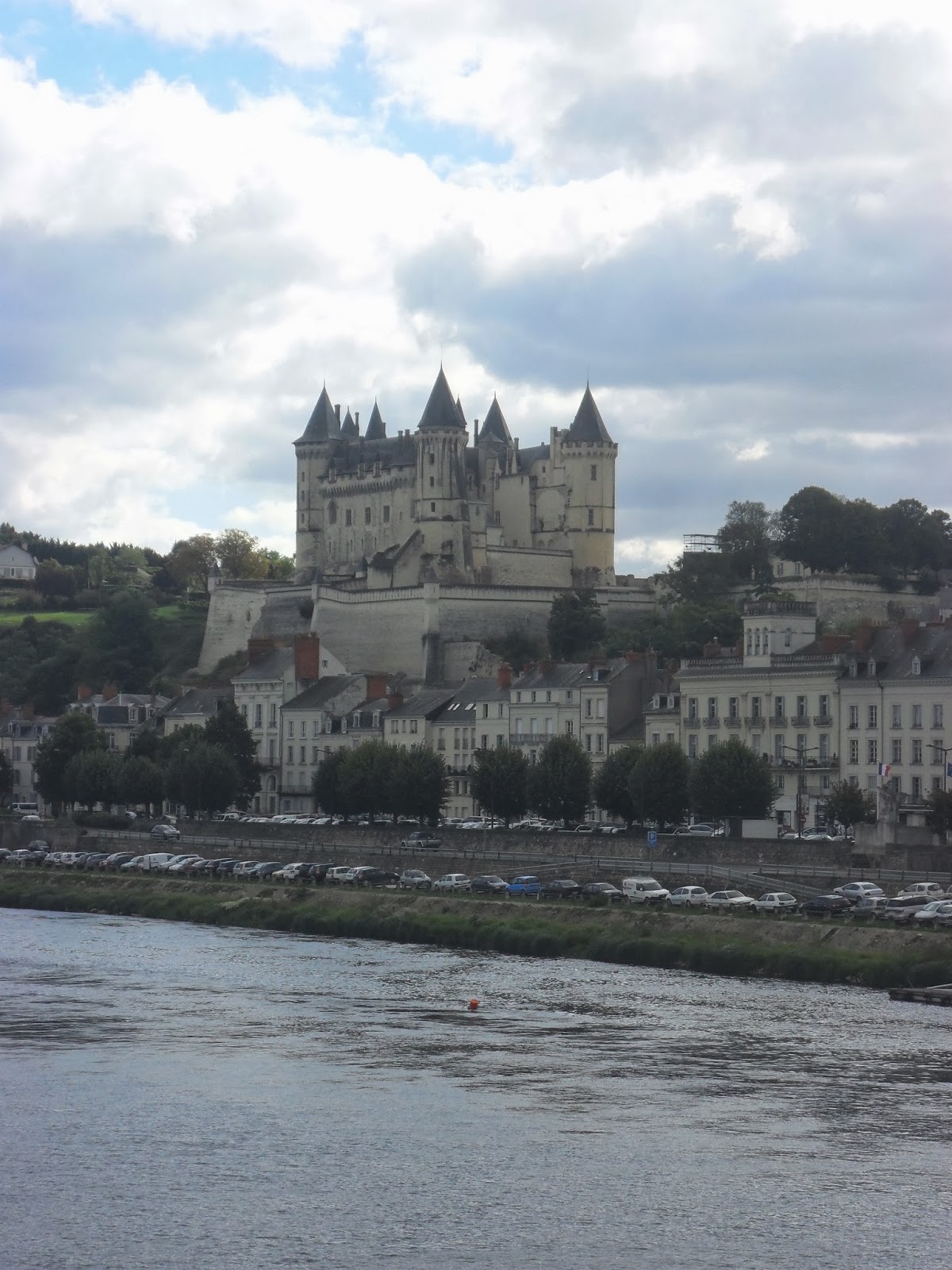 Saumur - An amazing castle - Exploring the Castles of the Loire Valley #3
