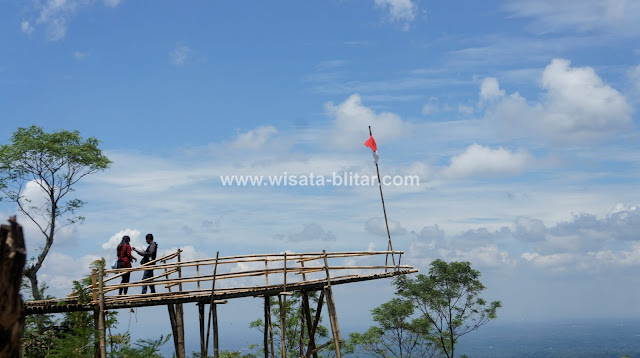 Gumuk Sapu Angin Blitar : Wisata alam Hits Terbaru, spot Selfie terbaik di Blitar Gumuk Sapu Angin Blitar : Wisata alam Hits Terbaru, spot Selfie terbaik di Blitar