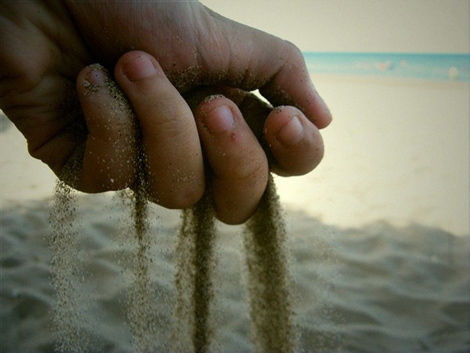 Kết quả hình ảnh cho cát bụi cuộc đời
