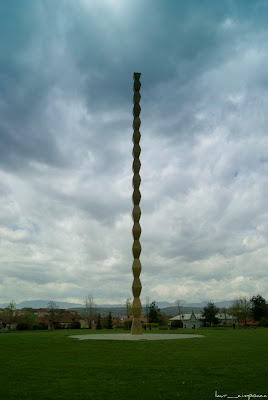 coloana infinitului the endless column Columna del infinito Colonne sans fin Бесконечная колонна