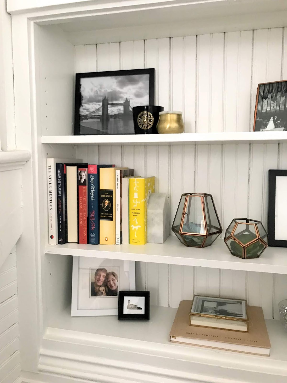 styled-bookshelf