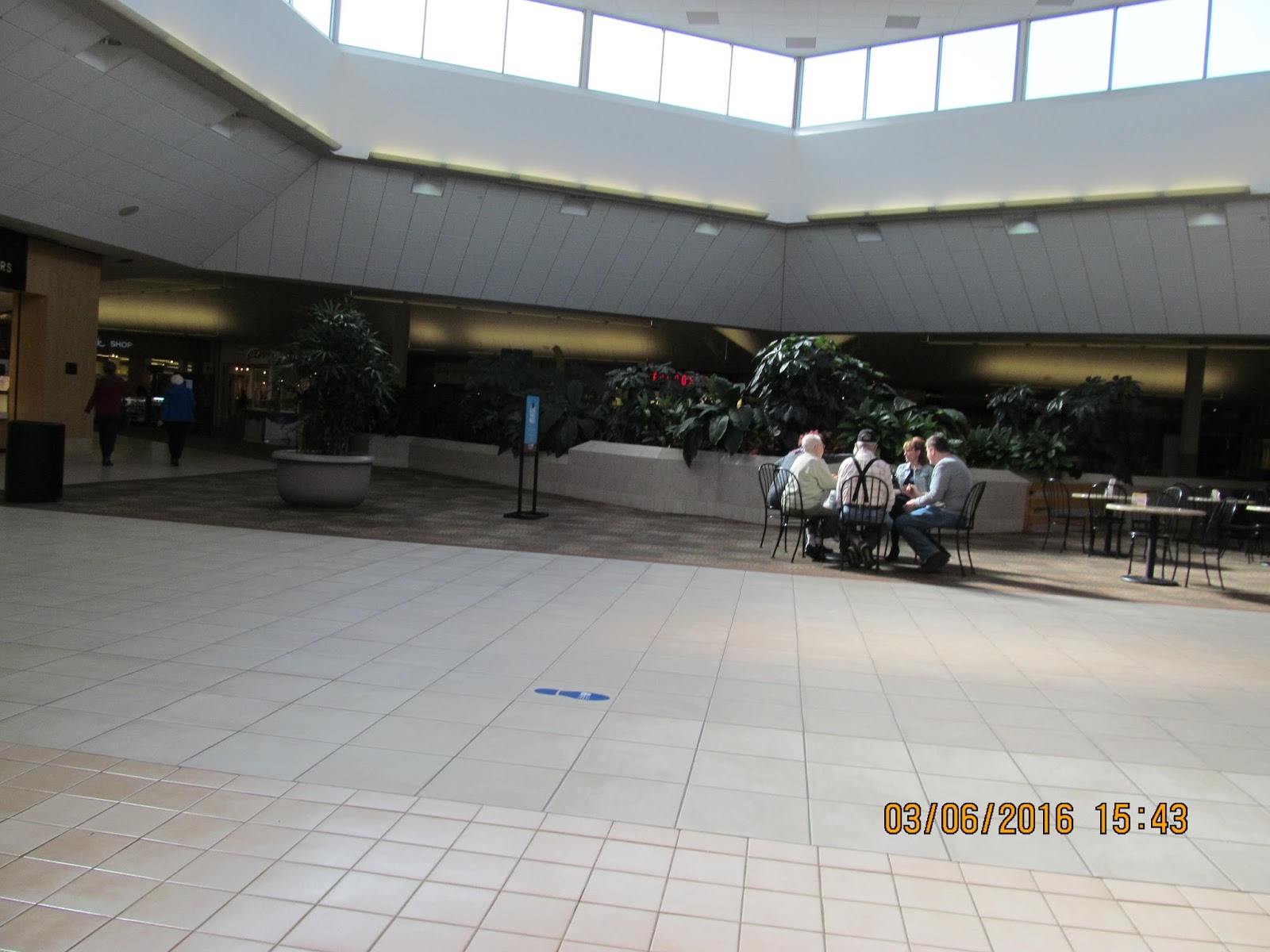 Trip to the Mall Hickory Point Mall [(Forsyth) Decatur, Illinois)]