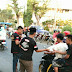 Baksos di Bulan Ramadhan, K.O.B.B Bagikan 500 Takjil di Jalan Raya Bangil - Pandaan