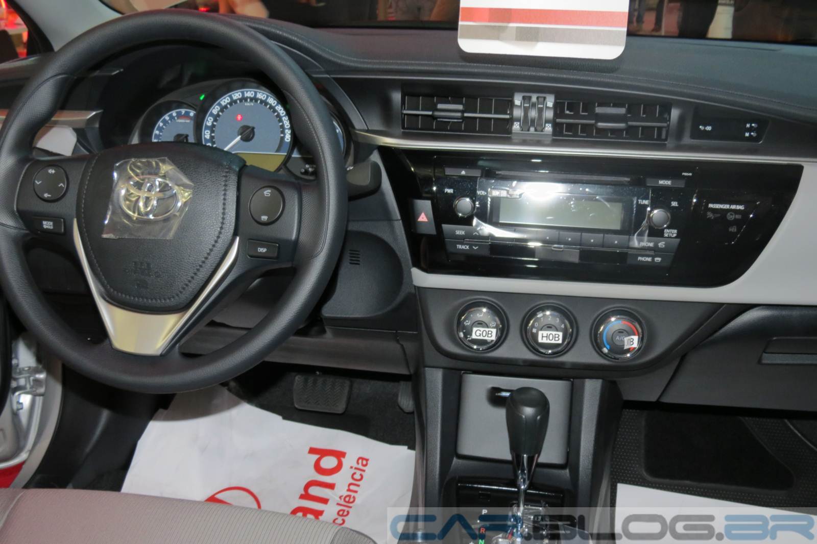 Novo Corolla GLi 1.8 Automático 2015