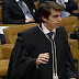 Aos 18 anos, advogado é o mais jovem a defender caso no STF