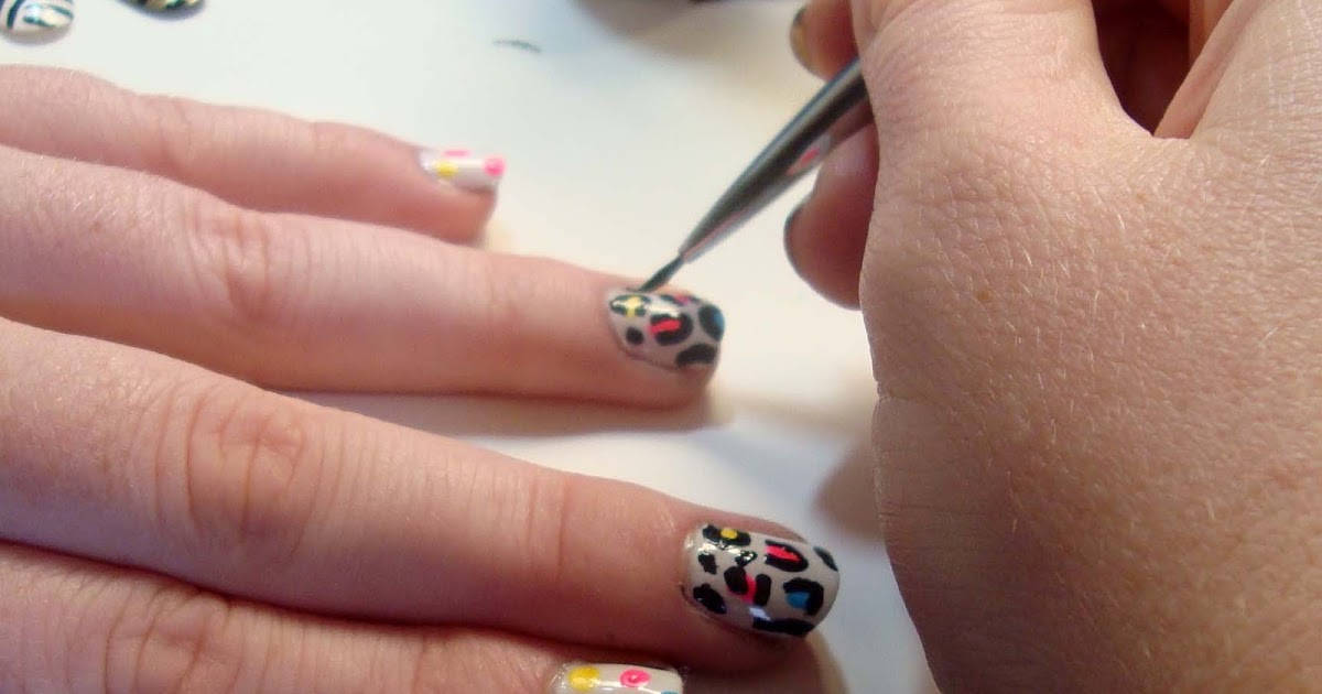 Teaching my friend nail art! Leopard print ☺