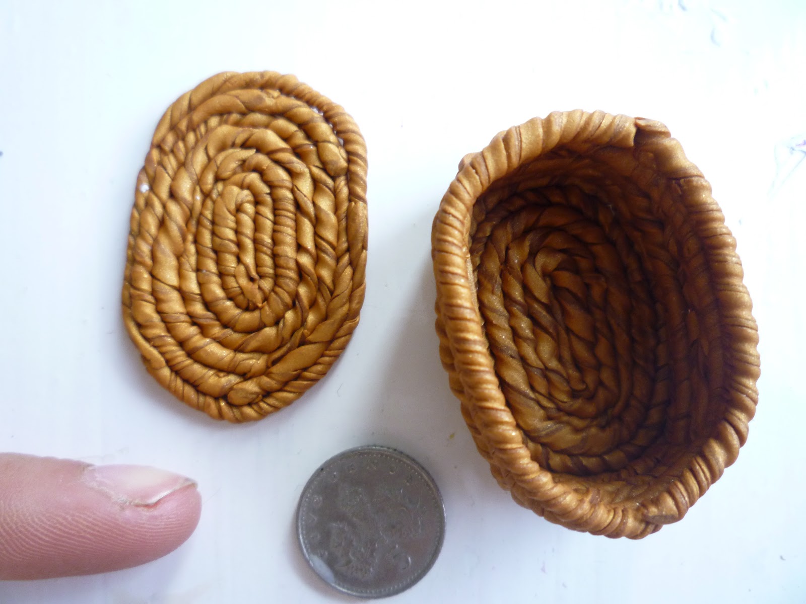 my Little Miniatures Polymer clay basket box