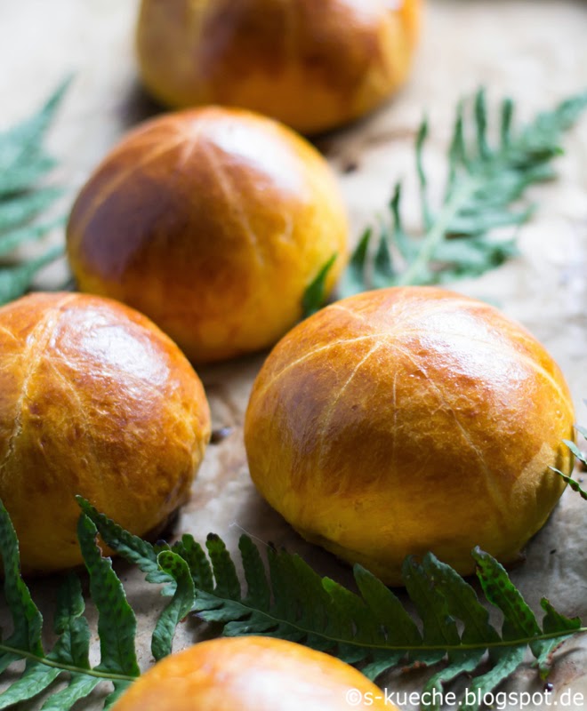 Kürbis Brioche Buns für Frühstück und Burger