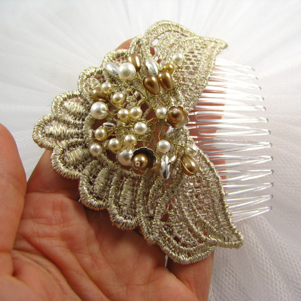 Złoty, ślubny grzebień do włosów z perłami