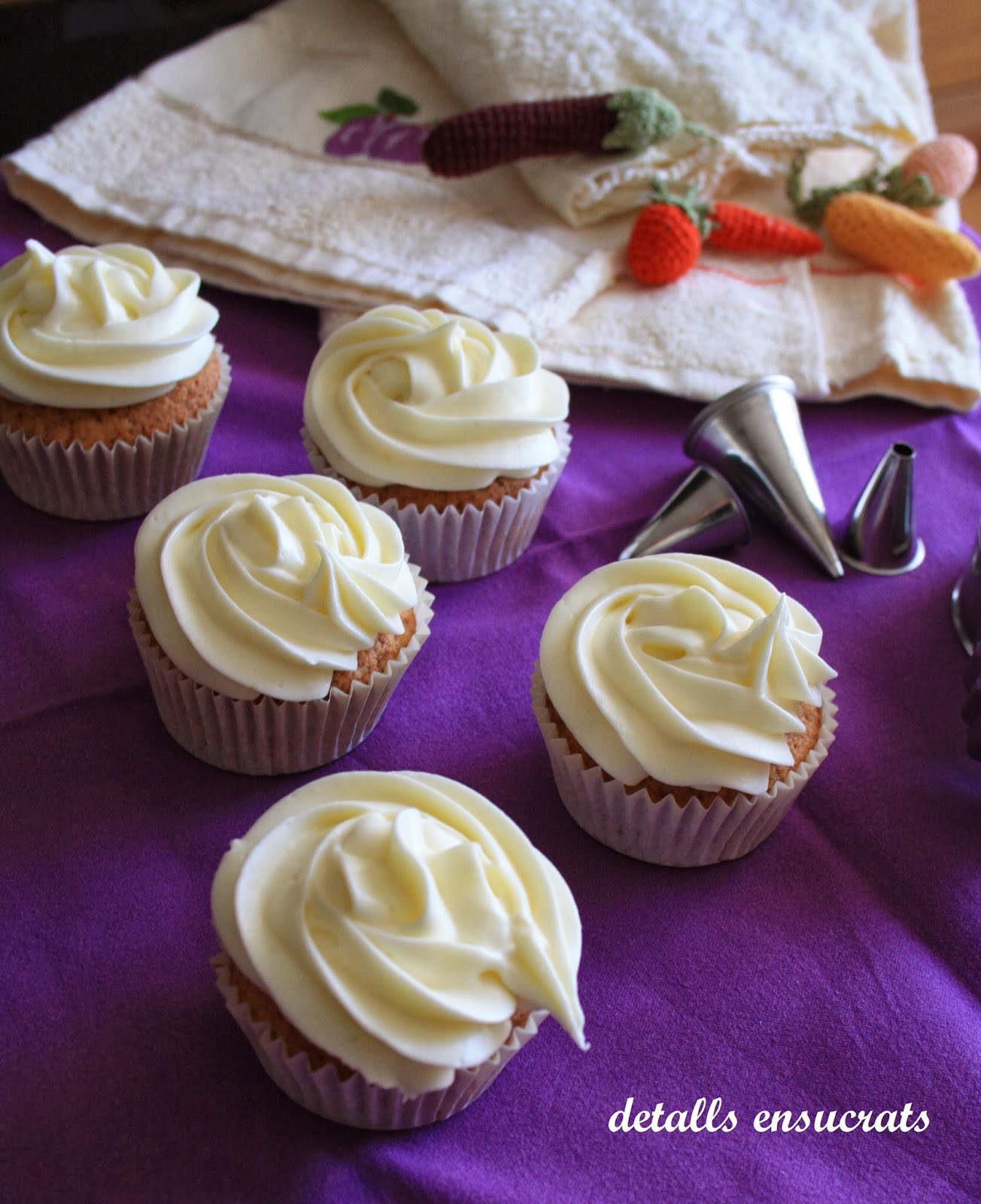 detalls ensucrats Cupcake de plátano con crema de queso