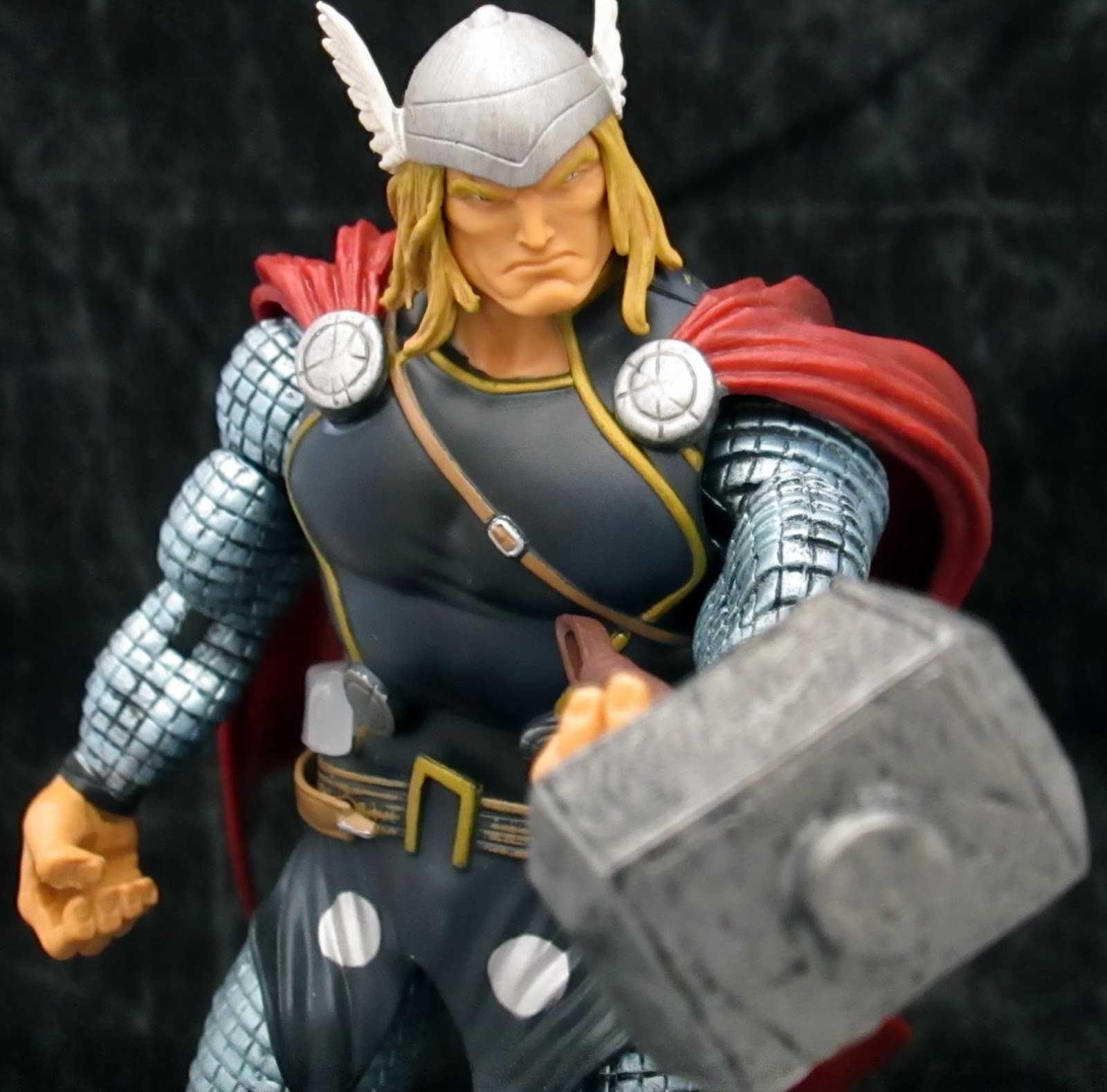 Fine Vintage Reviews: Hasbro Marvel Legends - Mighty Thor