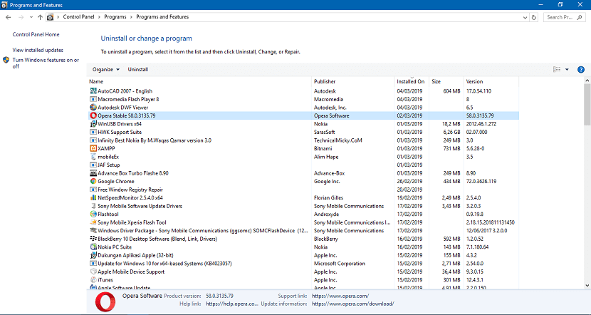 menguninstall aplikasi melalui Control Panel