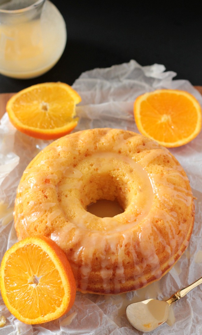 EASY GLAZED ORANGE BUNDT CAKE