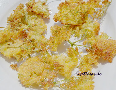 frittelle di fiori di sambuco