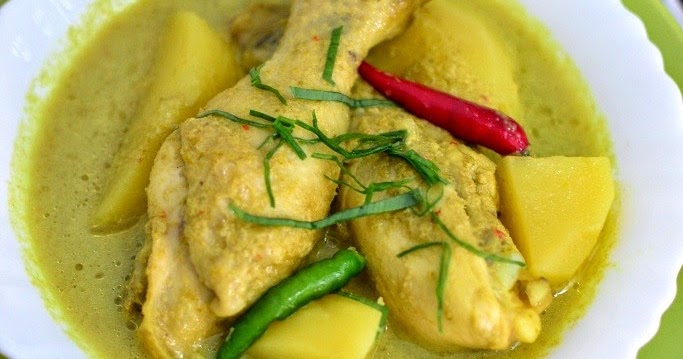Through The Kitchen Door: Ayam Masak Lemak Cili Padi
