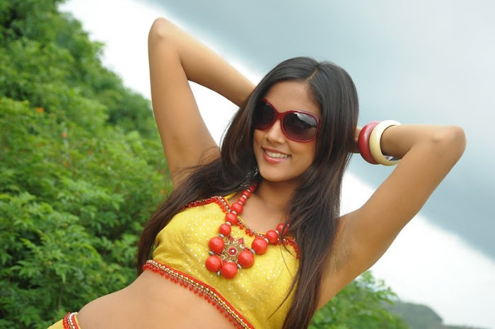 rithika sood ,armpit unseen pics