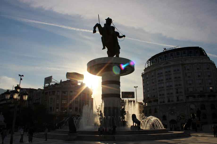 Warum Steht In Athen Keine Statue Von Alexander Der Grosse Genau Er Kam Als Besatzer In Die Stadt