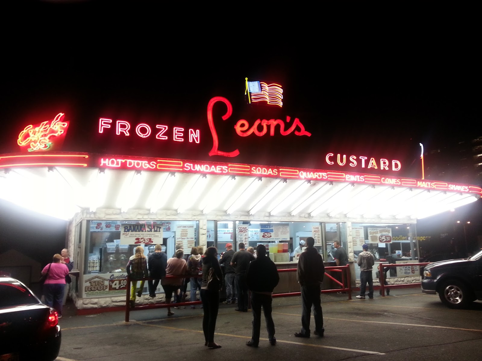Wisconsin Excursions LEON'S WORLD FAMOUS FROZEN CUSTARD