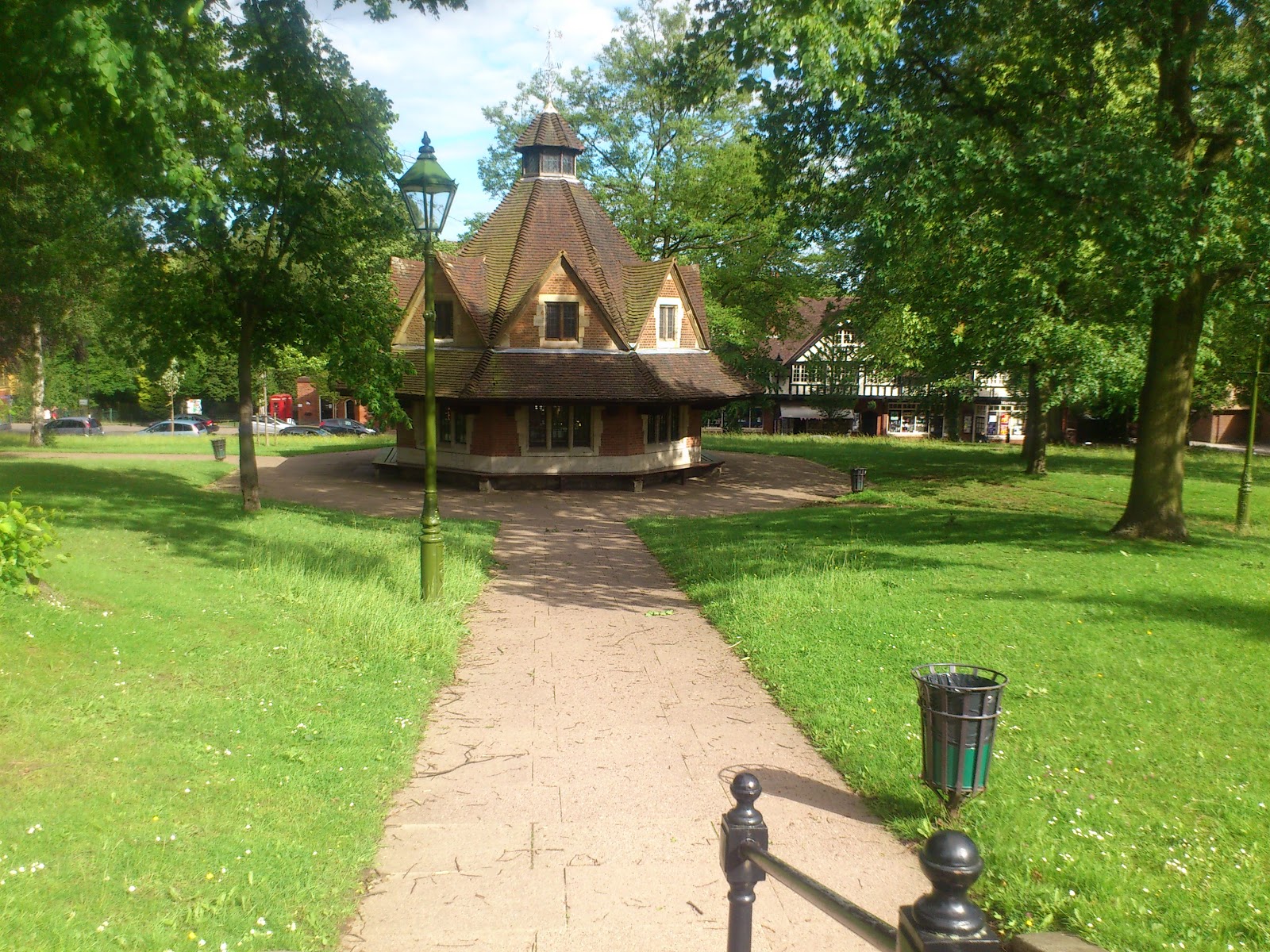 A Brummie's Guide to Birmingham Bournville Village Green
