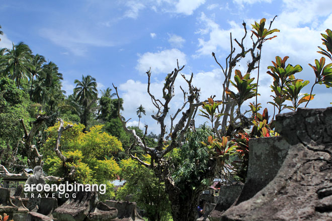 taman purbakala waruga sawangan airmadidi minahasa sulawesi utara