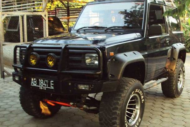 Taft GT 4x4 tahun 1995 dan kelebihan mobil  jeep MobiLku Org