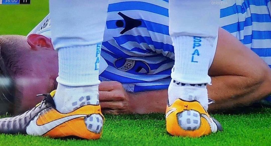 Inspired by Coutinho? Serie A Defender Cuts Extreme Holes in Nike