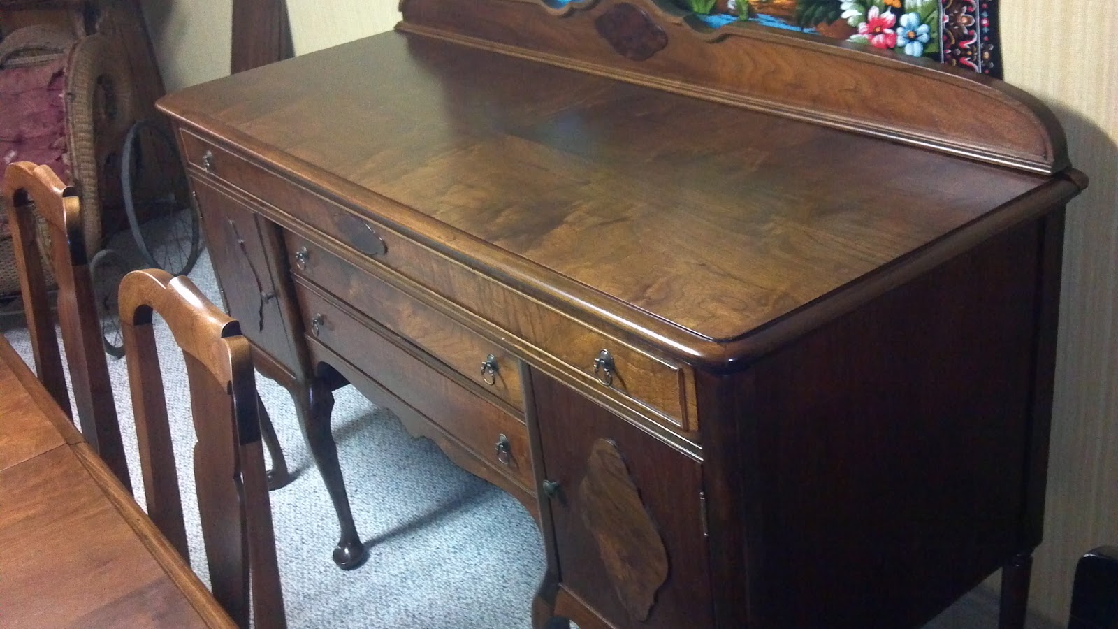 90 Queen Anne Dining Room Buffet Update Chairs This Is A Beautiful Antique Queen Anne Style Dinning Room Furniture Set From The Cabriole Legs