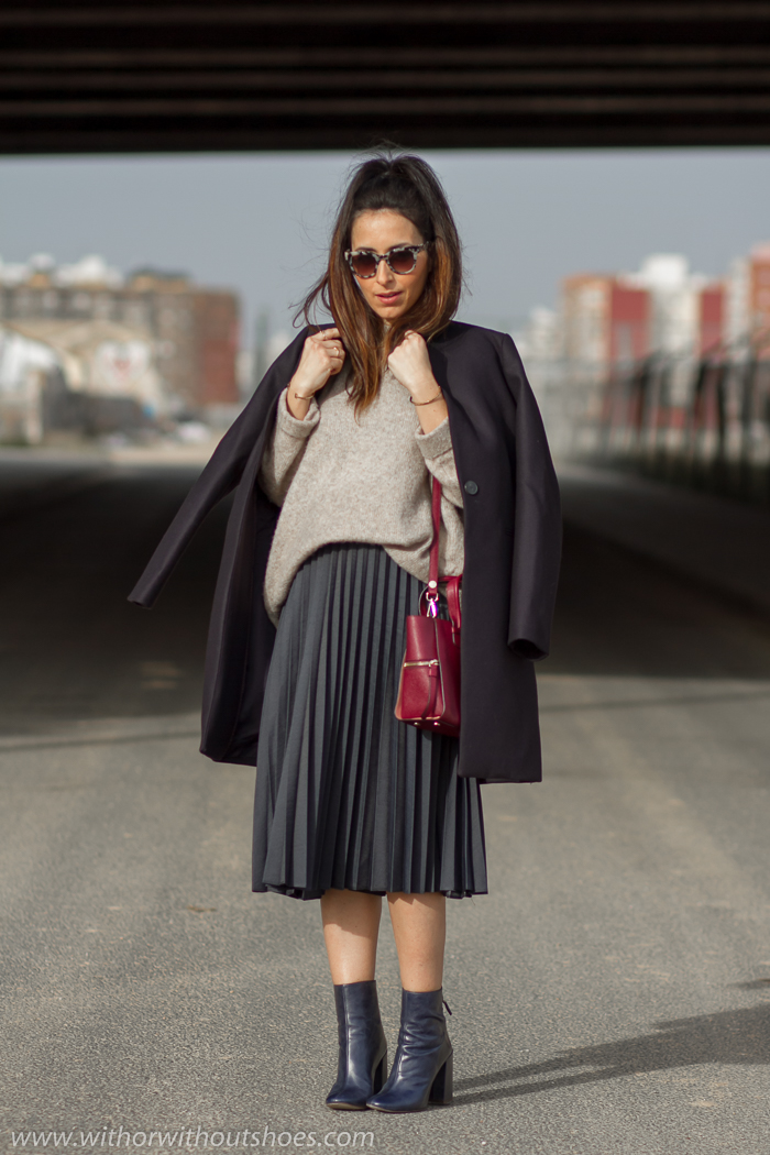 Falda plisada de largo midi, una de las prendas estrella de temporada | With Or Without Shoes - Blog Influencer Moda Valencia España