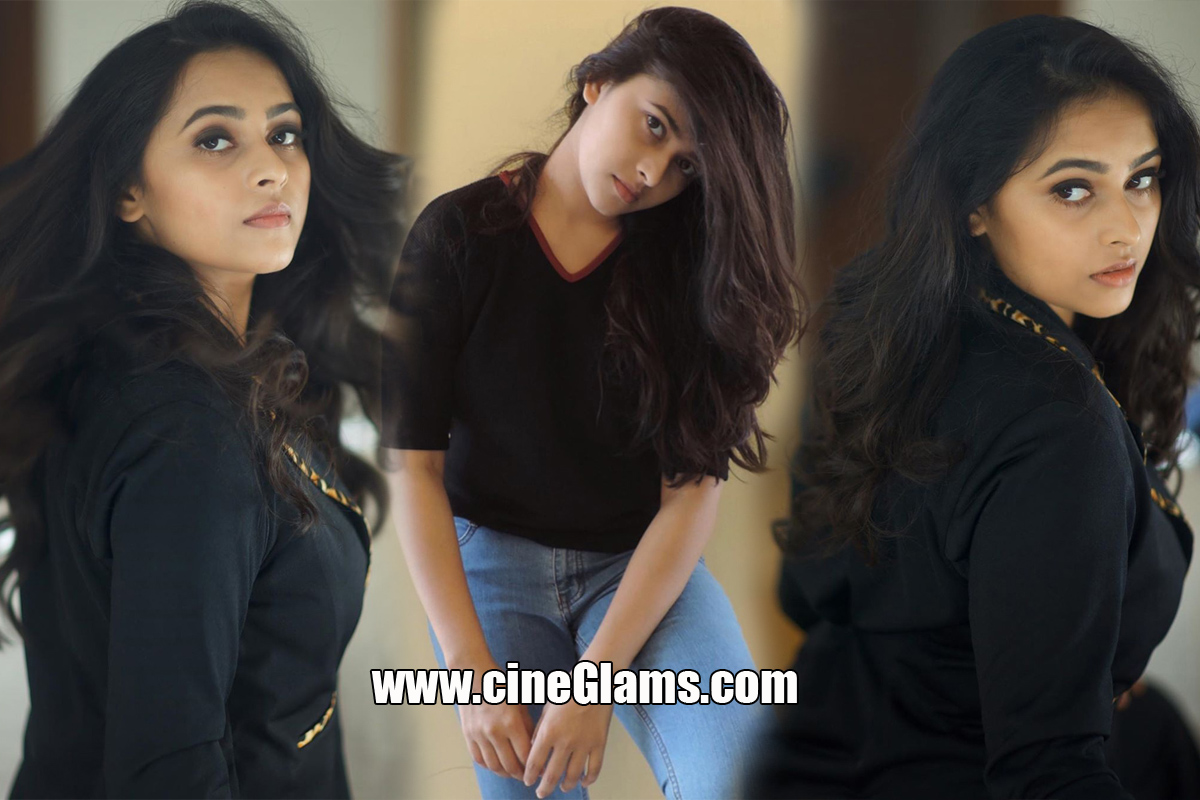 Actress Sri Divya Latest Photoshoot Pics HD Actress Sri Divya Latest Photoshoot Pics HD