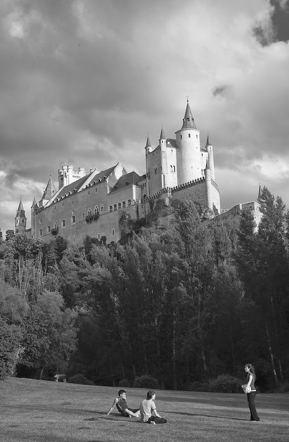 El Alcázar de Segovia desde las orillas del Eresma. Segovia. Castilla y León. España. © Javier Prieto Gallego; 